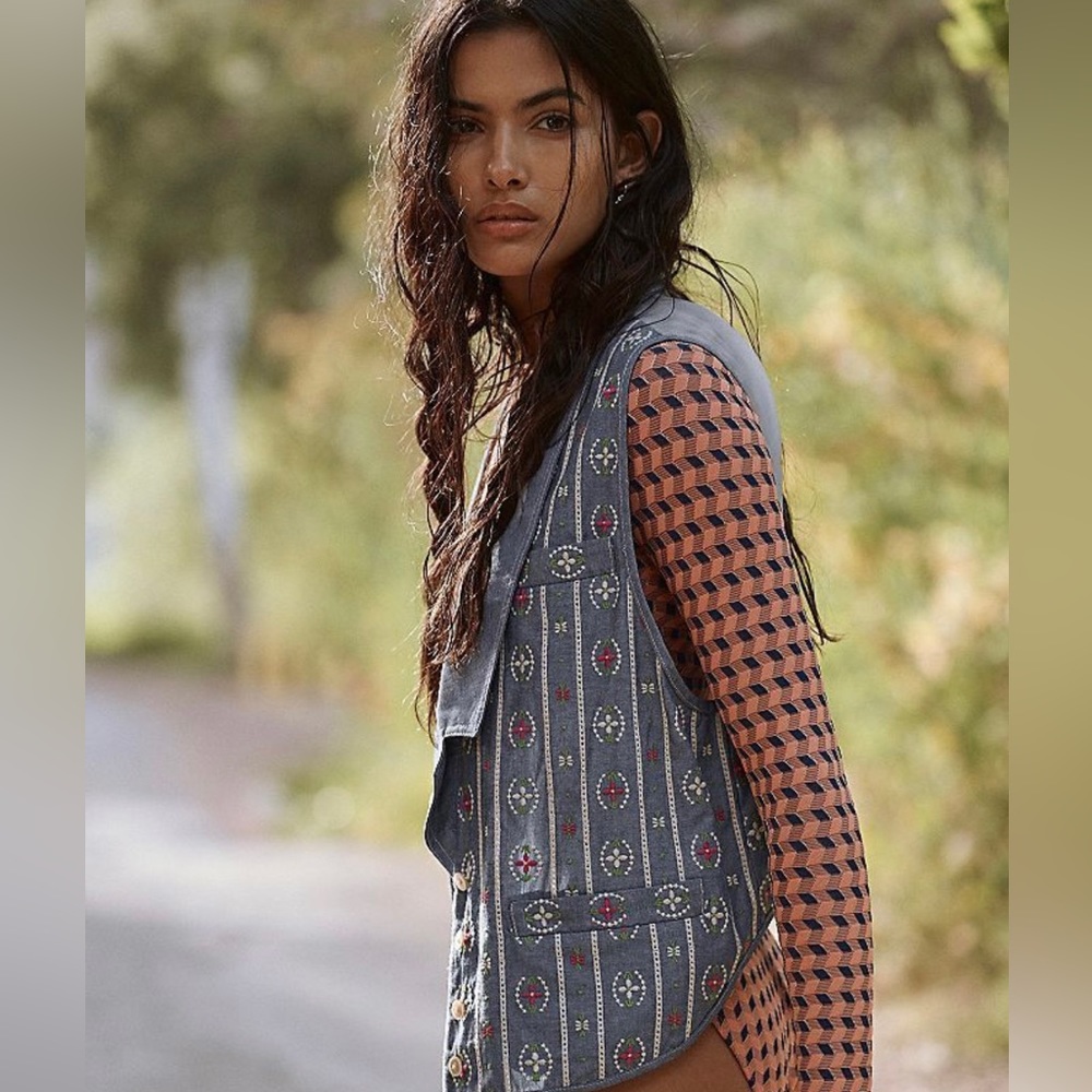 Free People Anna Sui collection. Hand Stitched Embroidered Capris .
